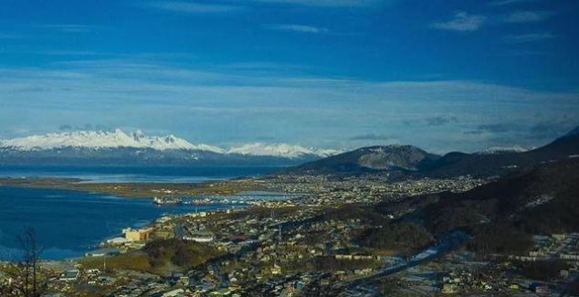 离中国最远的国家