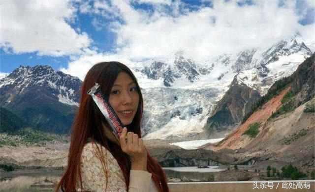 川藏线的搭车美女，一上车就做这种事？网友：穷游简直变味了！