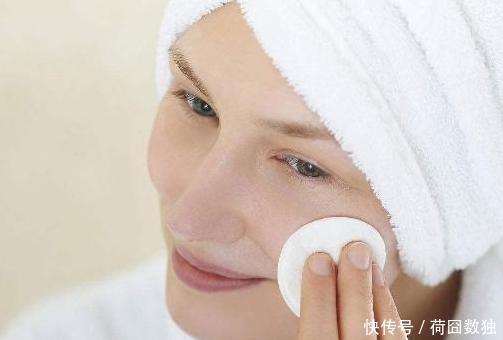  [化妆]经常化妆的女人注意：一定要注意这几点，抗衰老年轻二十年！