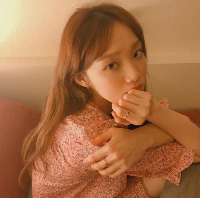 太子妃张天爱带着新发色杀回来了?