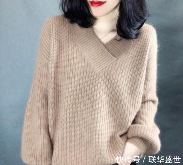  『提醒』提醒一下：中年女人穿毛衣一定要选这几种颜色，真的很美