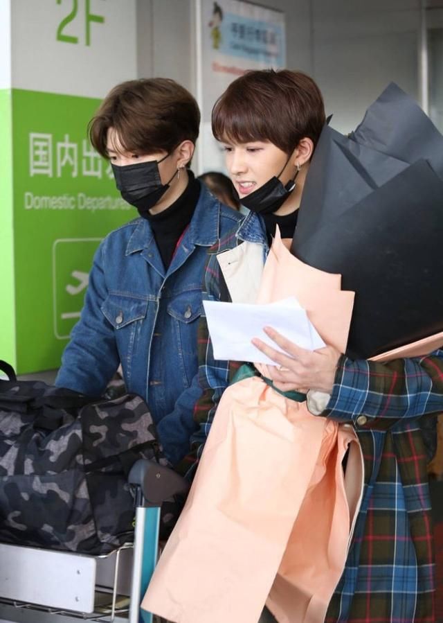 爆炸八卦新闻！章子怡替身爆料范丞丞真实身份，网友：没下限