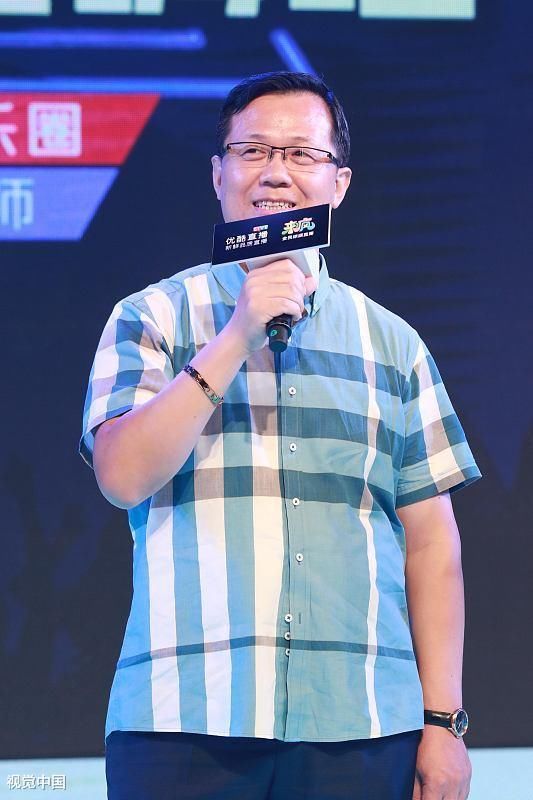 娱乐圈又一影帝出轨，愿花八千万购买照片，网友：很难相信