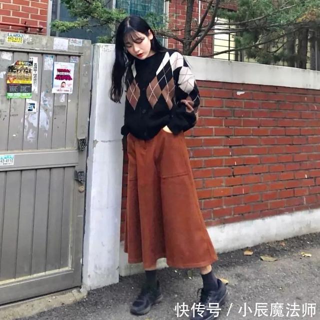『气质』想要时髦显气质,穿半身裙就对了,今春这3条半身裙正流行!