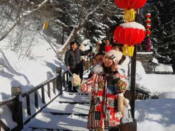 中国雪乡景区迎来旅游高峰