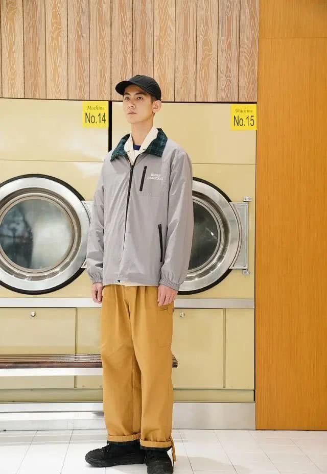 『LOOK』还在愁春天怎么穿搭几个小技巧,让你的日常搭配不再单调LOOK