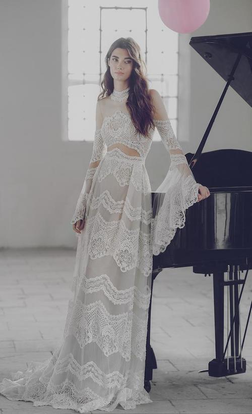 以色列美女时尚摄影大片，欧美超模演绎惊艳奢华婚纱礼服令人惊艳