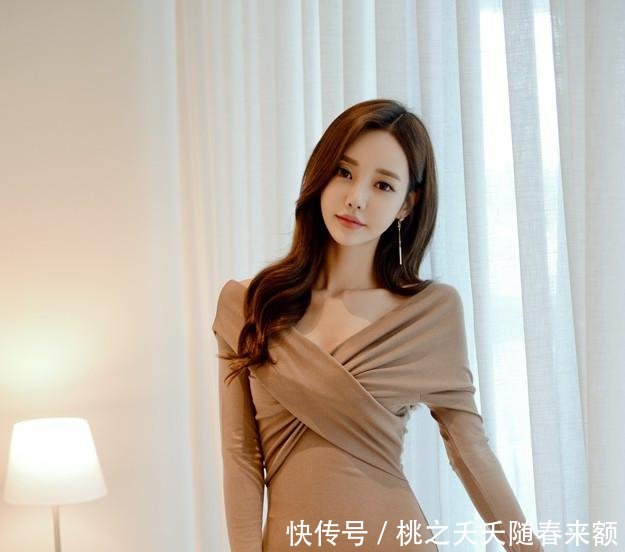  [礼裙]孙允珠-浅咖优雅名媛风交叠礼裙鉴赏