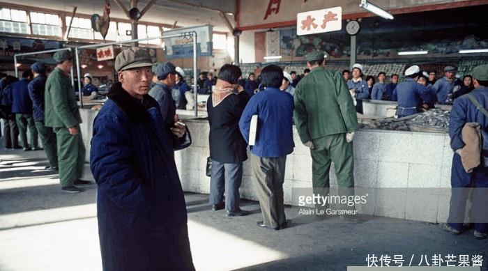 美国人拍摄的1978年中国： 想不到78年的中国城市是这样, 差别很