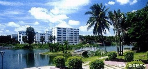  『姓氏』人称“最美大学校长”，她50岁仍美貌青春，姓氏全国罕见