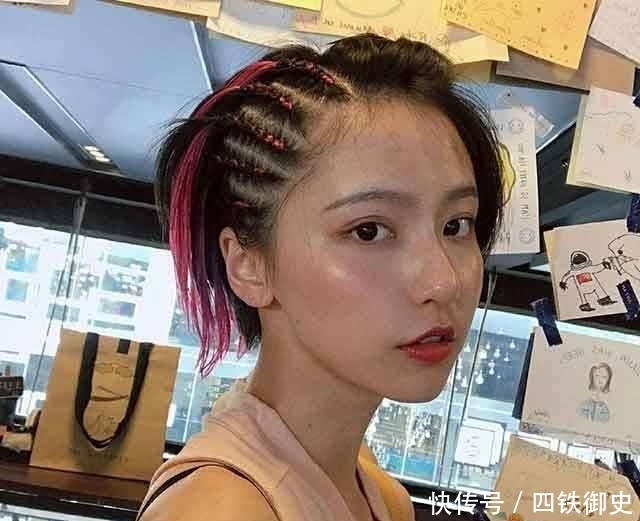 『单侧麻花辫』油头女生出门怎么办?快来学这4款时尚发型,帮你解决烦恼
