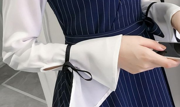 奔4媳妇很会打扮，立秋后穿这A字裙，穿上美的惊人，满满女神范