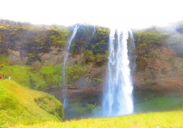 冰岛这么奇葩的国度，怎么会有人在那里居住