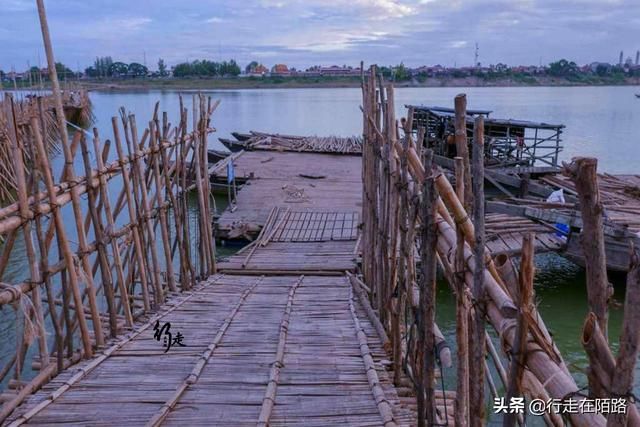 全球最长手工桥：每年3月建9月拆，一天能收200万过桥费