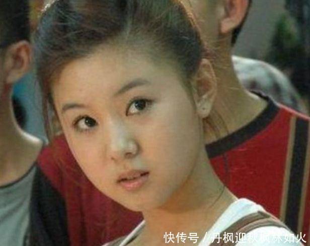 冯巩女儿16岁出道一炮而红,今34岁结婚