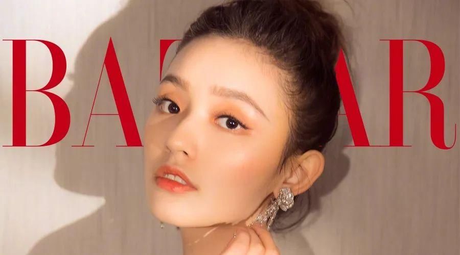 林允的“叠加唇”好抢眼!一秒变身BlingBling女孩~