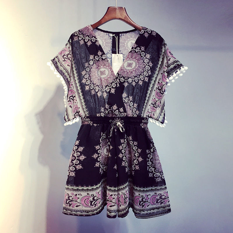 小个子女生穿短裙太容易走光!穿上连体短裤，你就知道有多显高了