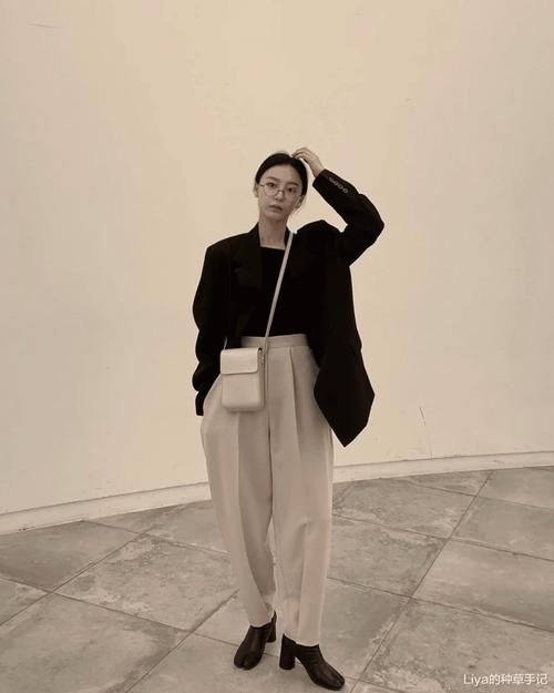  「挤奶衫」打死别穿的4件衣服，谁穿谁丑！