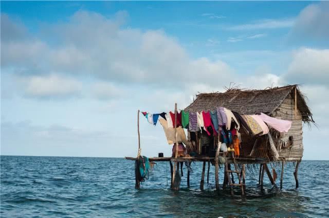 生活在海上的民族,刺破耳膜只为捕鱼,身体正在向海洋生物进化?