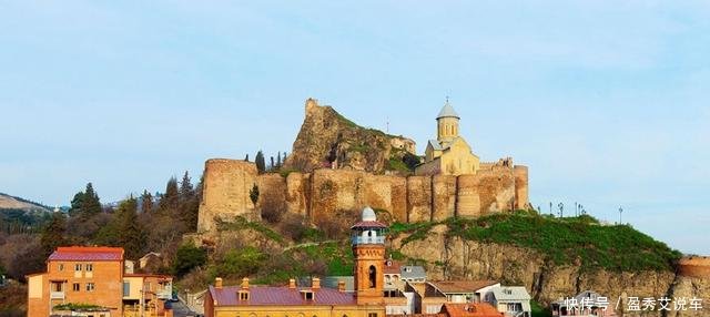 亚洲小国物价比越南还低，月薪就能买汽车，但去旅游的人很少！