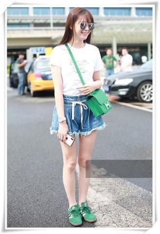 看了沈梦辰短裤,再看看吴昕,真的想问一句杜海涛:咋想的?