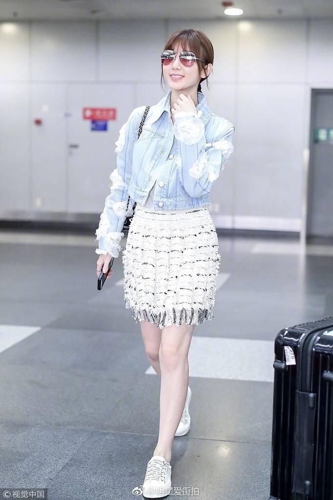 毛晓彤一身衣服竟然要8万块，终于知道为何她爸开口就敢要五千万