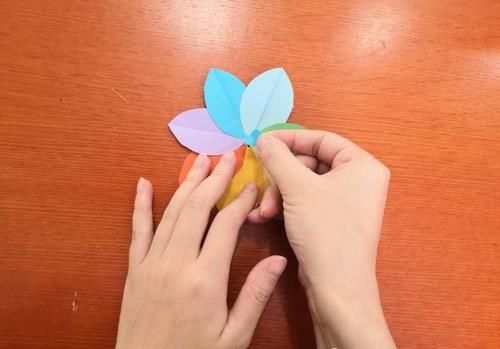  「花折」折纸教程：七色花折出来真的很美，可以学起来咯！