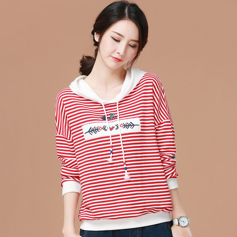 女人一过42，出门尽量别穿裤衩!瞧下面女人穿，好看又迷人