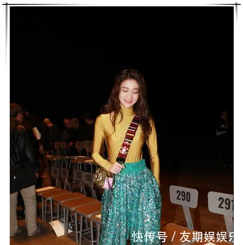 看了张雪迎的腰，男人都要怀疑人生，网友我胳膊都比这要粗！