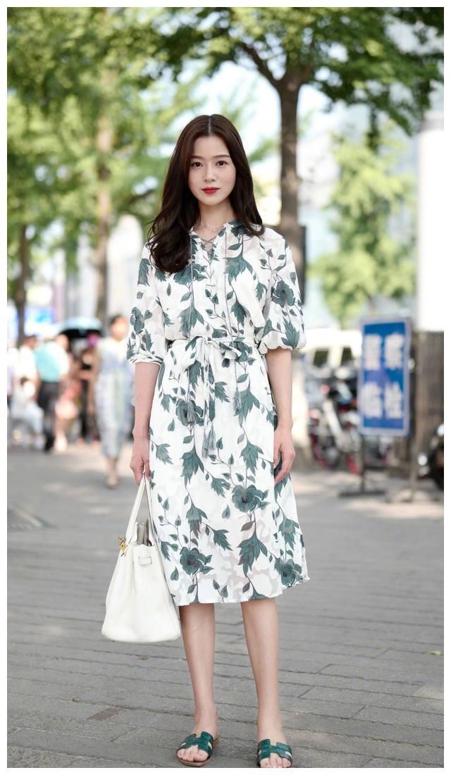 爱街拍：图1清爽舒适，图2帅气纹身，图3性感优雅！