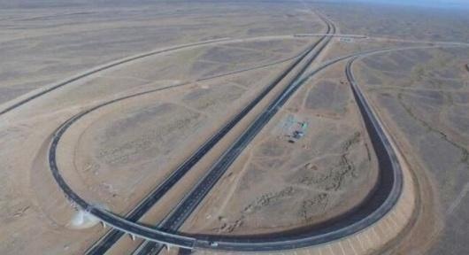 国内最“顺畅”的高速，2540公里中几乎看不见一辆车，司机：舒服