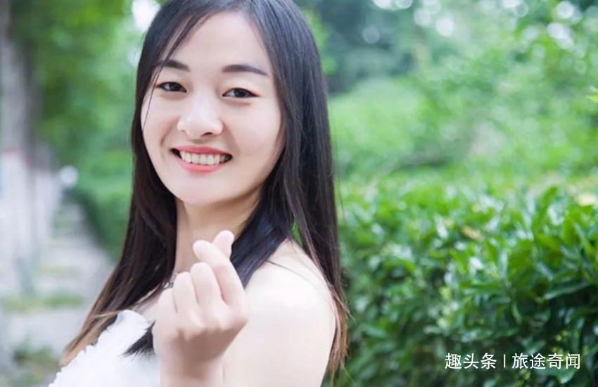 那些中国女孩们到泰国打工,他们都做些什么?