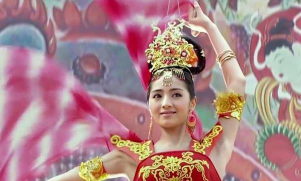 还珠格格:同是进宫献舞,两版含香一个面如死灰,一个却兴高采烈 - 天下