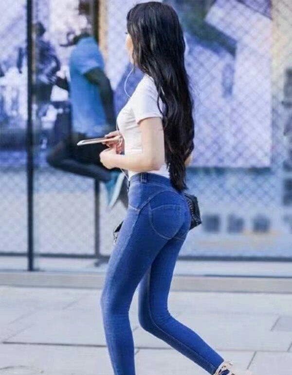 优雅帅气的紧身牛仔裤，穿上它让你的气质更优雅！