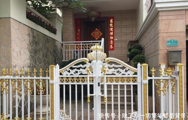 妩媚动人■欧式庭院设计效果图：最妩媚动人的庭院大门！