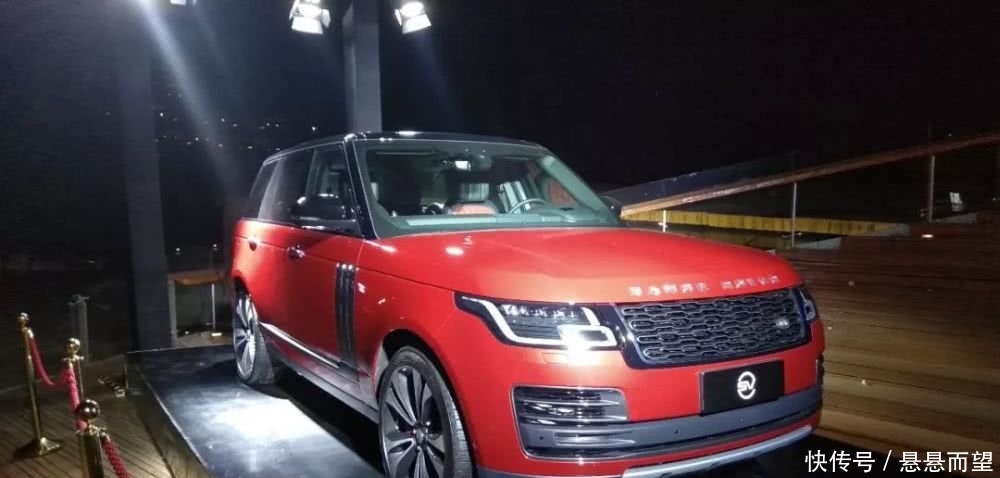 平行车路虎揽胜运动款