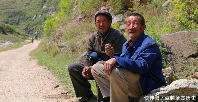 河南农民拿着金碗去做鉴定，专家苦苦要求上交，却被老农一口回绝