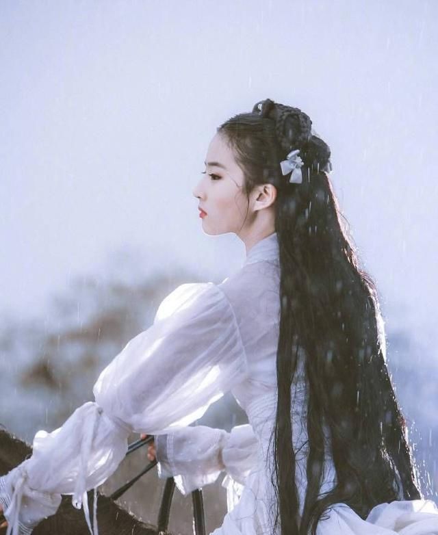 『刘亦菲』刘亦菲有哪些神图, 从小到大美的惊艳