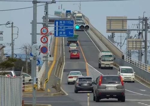 日本44米“垂直大桥”，遭新手嫌弃！