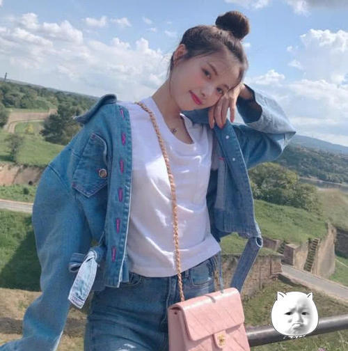 从小美到大的美女网红，林小宅丸子头火遍全网，完胜蔡萝莉！