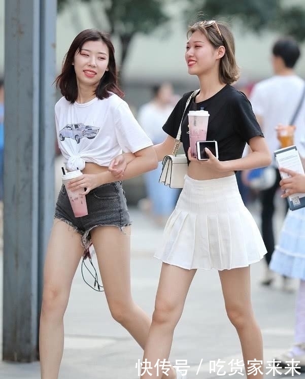  比例■闺蜜同高，比例却大不同，她这样穿腿更长，这次裤子比裙子有用！