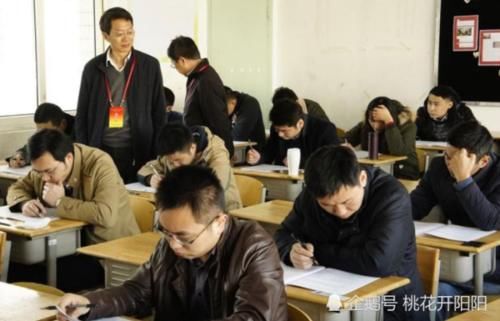  [家暴]公务员不再“高枕无忧”，出现以下4种行为，铁饭碗都将不