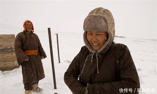 外蒙古与内蒙古牧民冬季生活的对比, 差距太大