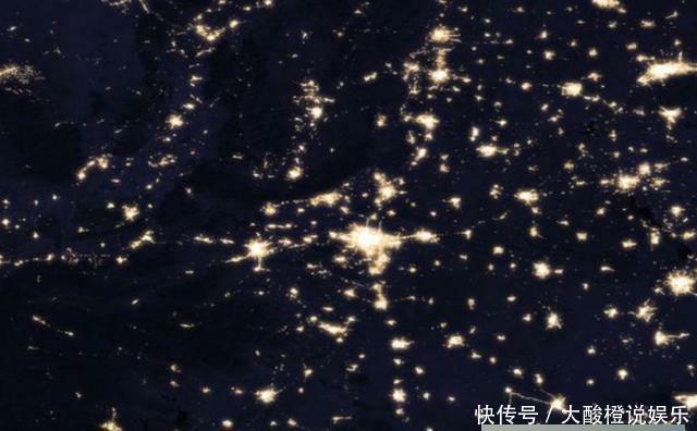 湖北、河南夜晚卫星图对比，武汉一城独大，河南遍地开花！