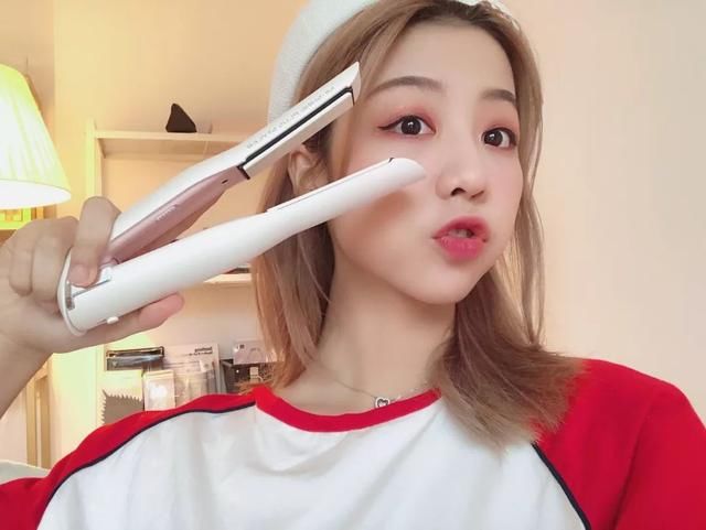 随时随地做发型，这支无线造型器简直是小仙女约会的救星！