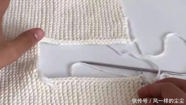 毛衣:简单款儿童马甲毛衣,全部下针编织,好织也好穿