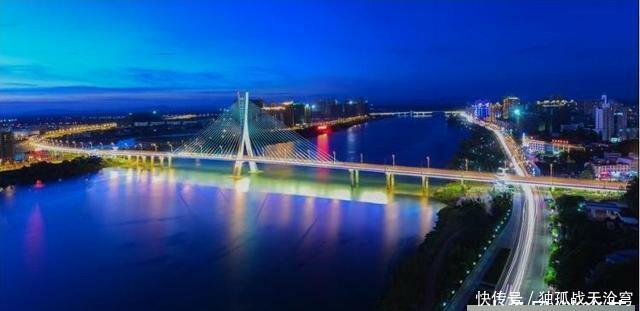  鹰潭市|原先是一小镇, 火车一通, 成为了一地级市, 可通南半个中