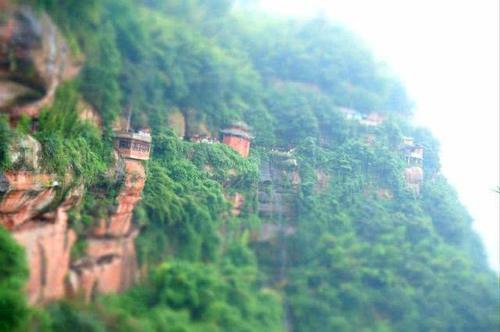 乐山峨眉山风景区、酒泉三危山……细数那些地势险峻的景点