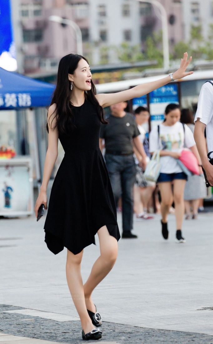 一身黑, 果然美, 活泼可爱的小姐姐真好看!