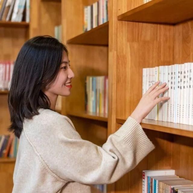 是什么让城里人抢着往干坑跑，莳光·山居让你忘记时间！